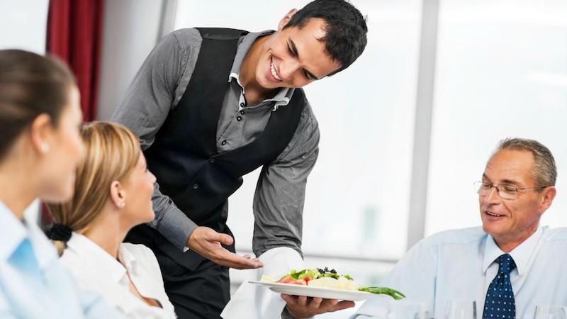 Minh họa về lợi ích của upselling - tăng trải nghiệm khách hàng